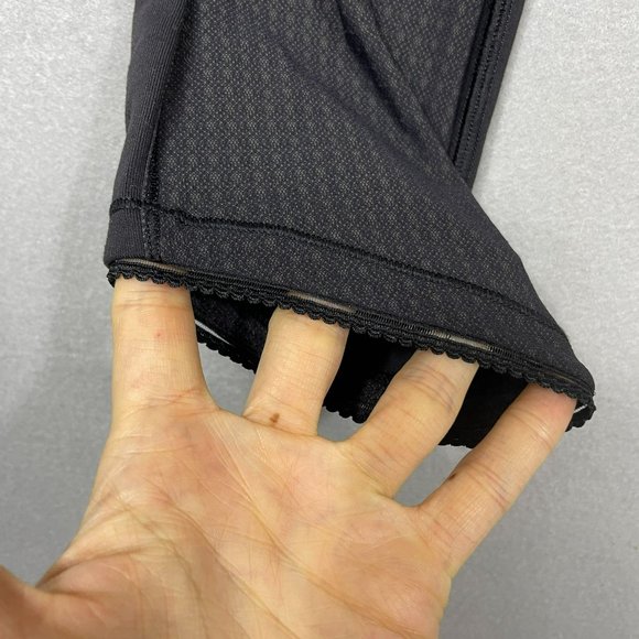 Lululemon Mesh Calf 21" Deep Breath Crop Leggings Size 4 Solid Black Gym Running - Picture 9 of 12